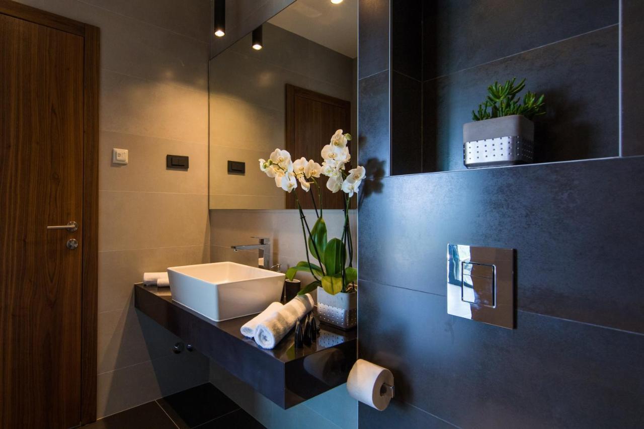 Luxury Helios 5* *